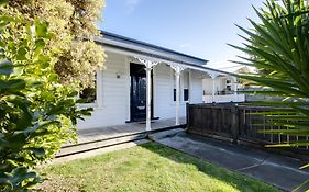 Coastal Villa - Napier Holiday Home